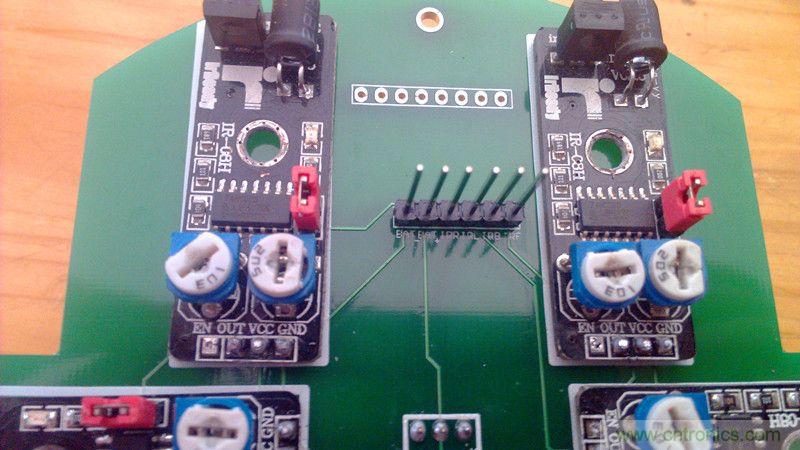 牛人力作！PCB版藍牙智能小車DIY