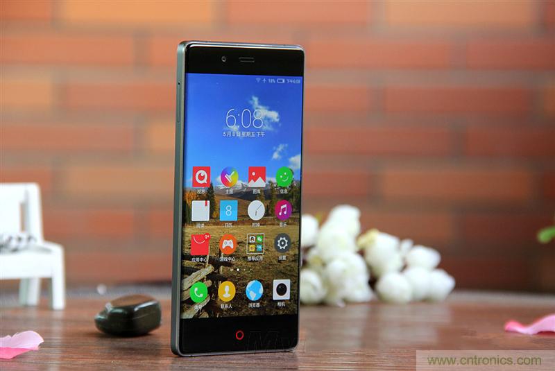 無邊框的 nubia Z9 ，一款既有驚喜，又有驚艷的智能手機